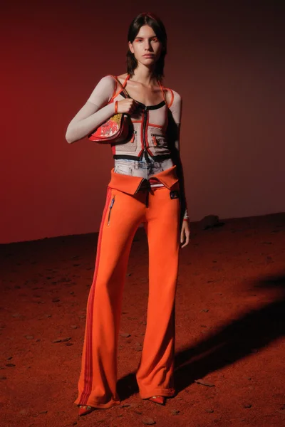 Look 70